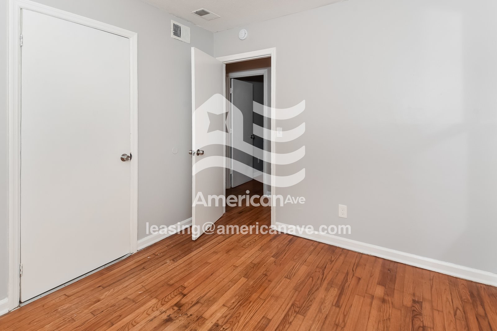 Building Photo - 5023 Barrington Dr