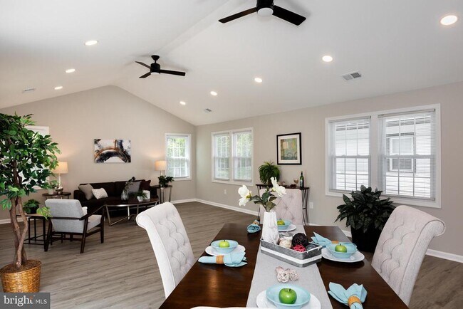 Building Photo - 9520 48th Ave