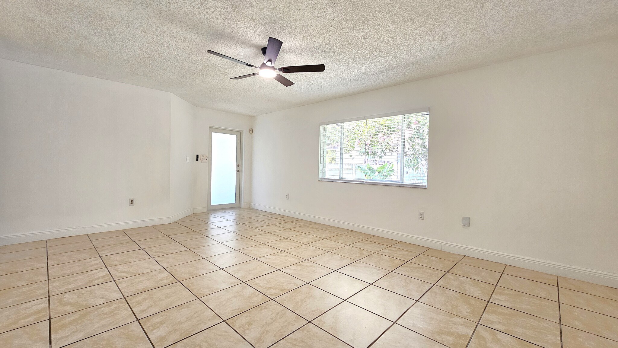 Building Photo - 10611 SW 170th Ter