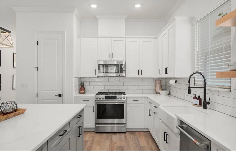 Building Photo - 11325 Hillsong Ct