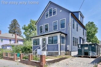 Building Photo - 120 Jerome St