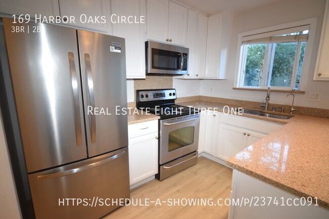 Building Photo - 169 Harbor Oaks Cir