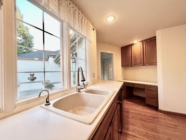 Building Photo - 13906 205th Ave NE