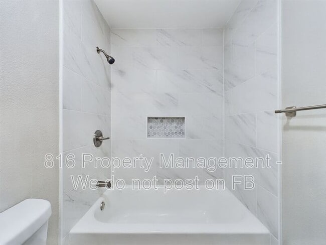 Building Photo - 9401 Bristol Ave