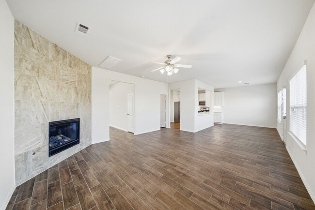 Building Photo - 32942 Silver Mdw Wy