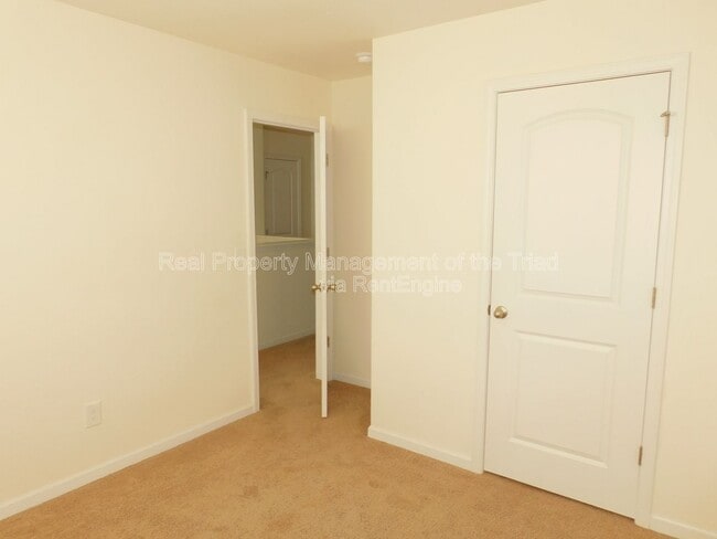 Building Photo - 1405 Asher Downs Dr