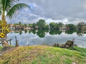 Building Photo - 0000 00000