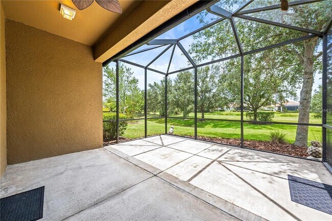 Building Photo - 8437 Nandina Dr