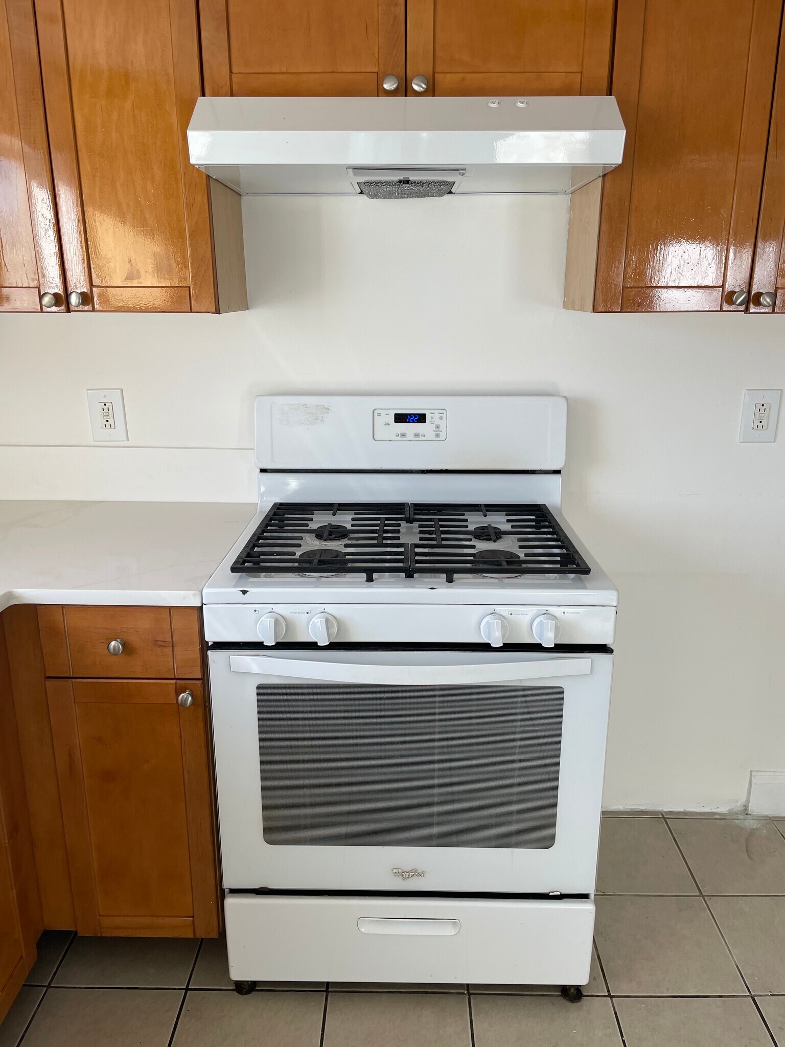 Building Photo - 83 Norwood St