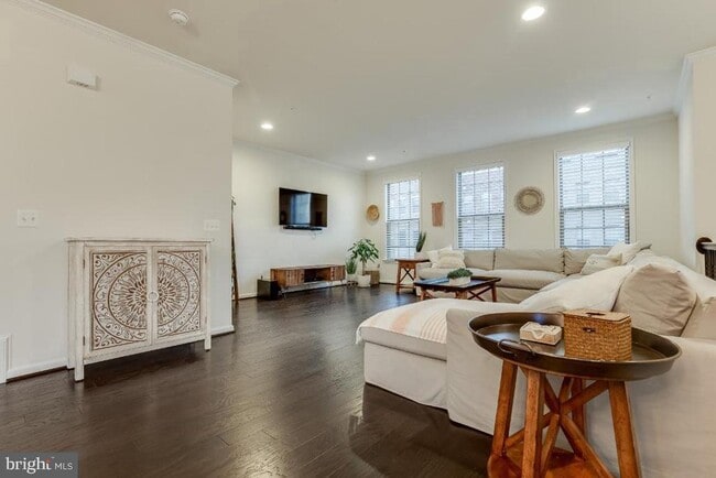 Building Photo - 42253 Marble Cyn Ter