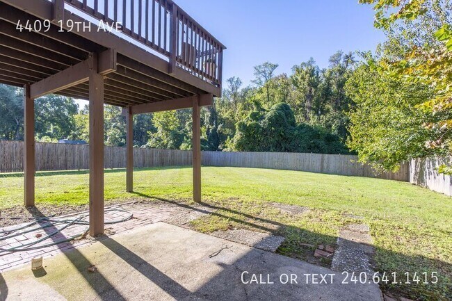 Building Photo - 4409 19th Ave