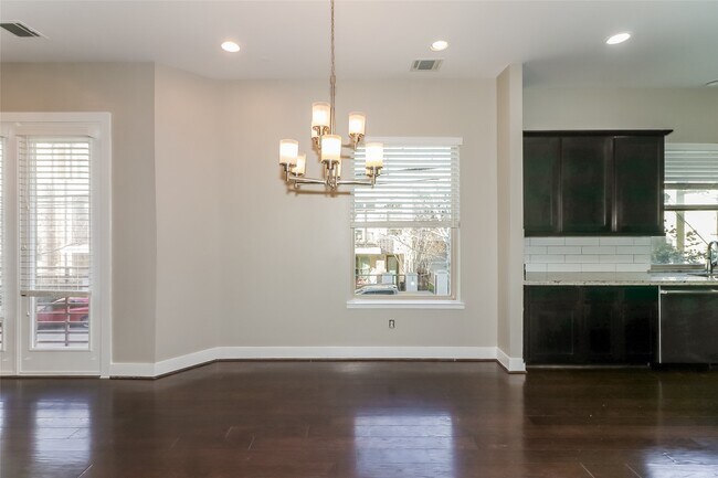 Building Photo - 4403 Eli St