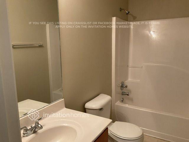 Building Photo - 408 Sugar Maple Ct