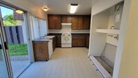 Building Photo - 4475 Anne Sladon St