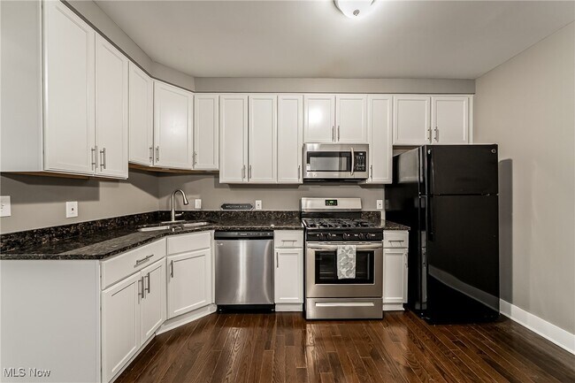 Building Photo - 11204 Clifton Blvd