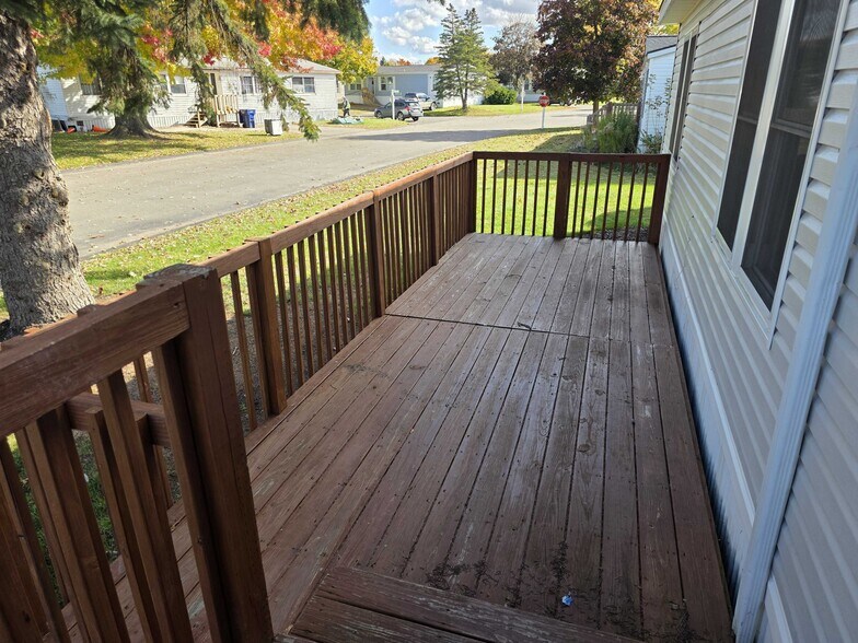 Building Photo - 3683 Pinoak St