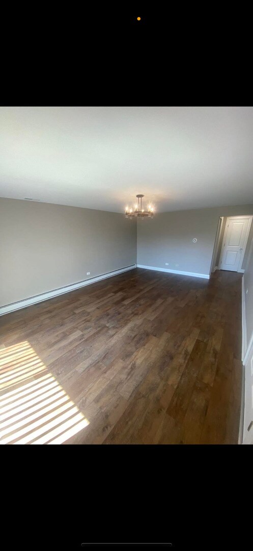 Building Photo - 16552 Crescent Ave