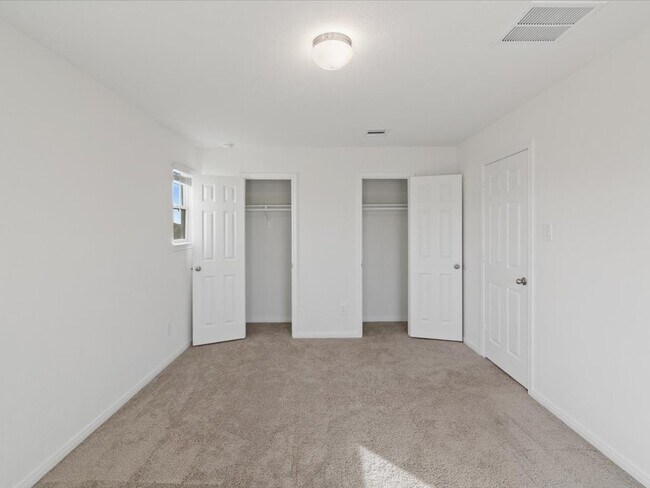 Building Photo - 8218 Leisure Pt Dr