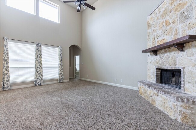 Building Photo - 3312 Blue Jay Ln