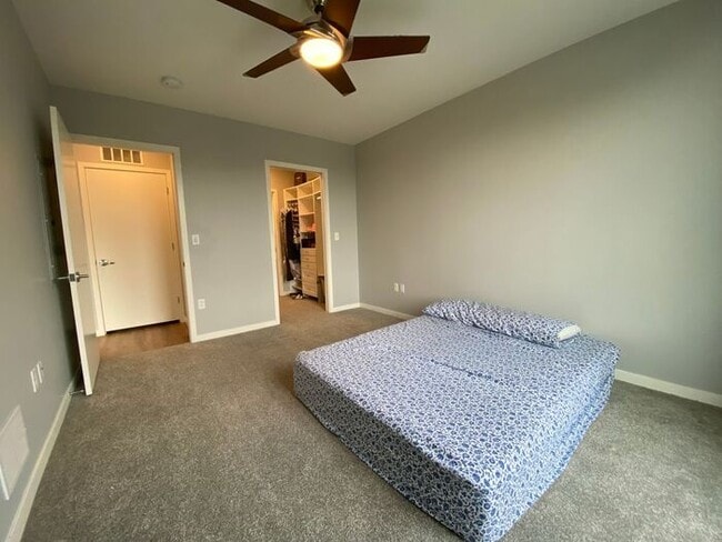 Building Photo - $2,400 | 2 Bedroom, 2 Bathroom Condo | Pet...
