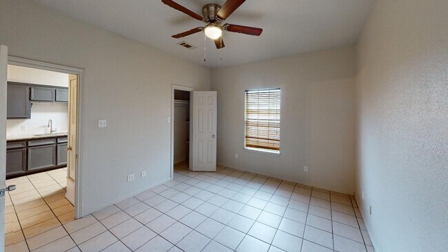 Building Photo - 1621 Bagby Ave