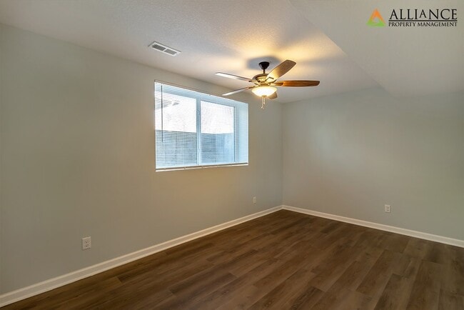 Building Photo - 917 Kearney St