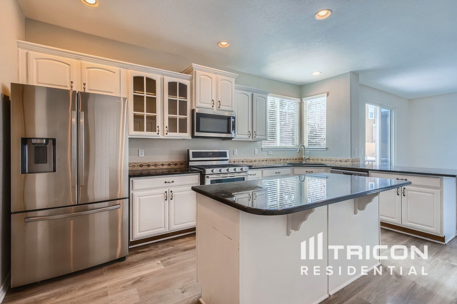 Building Photo - 5400 Cloverbrook Cir