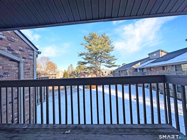 Building Photo - 23 Amato Dr