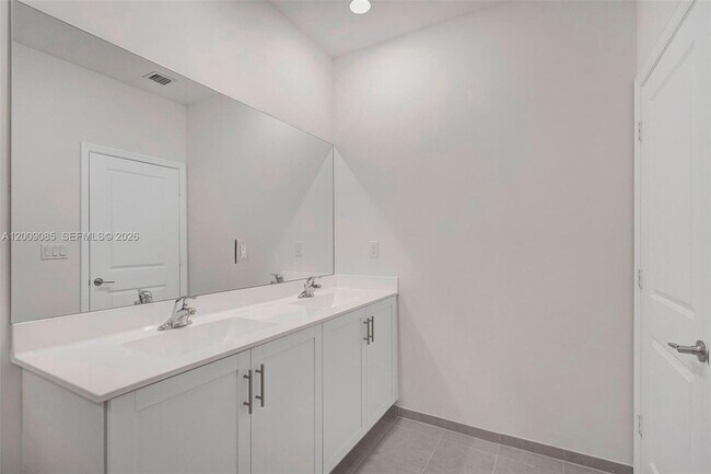 Building Photo - 13417 SW 285th St