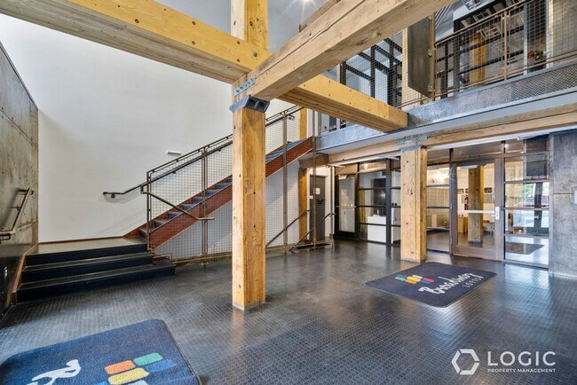 Building Photo - 159 W Broadway-304
