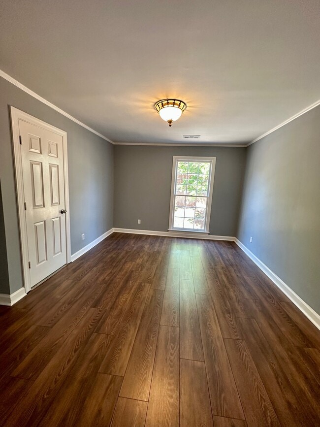 Building Photo - 1994 Peabody Ave