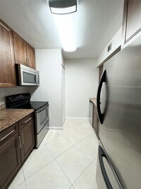 Building Photo - 8886 SW 3rd St