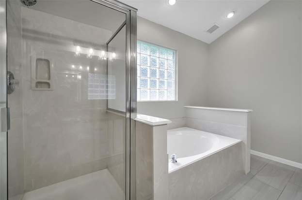 Building Photo - 38 Tivoli Garden Ct