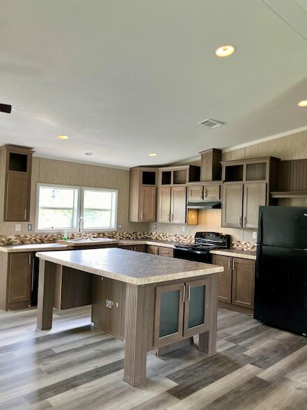 Building Photo - 2203 25th St