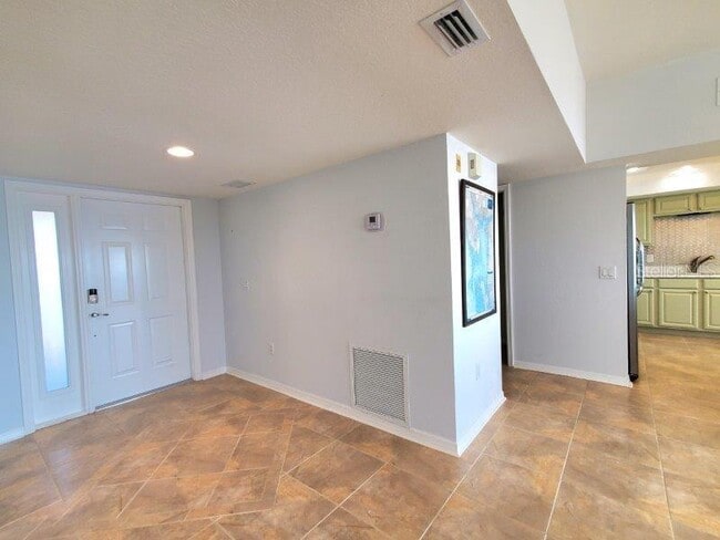 Building Photo - 101 N Marion Ct