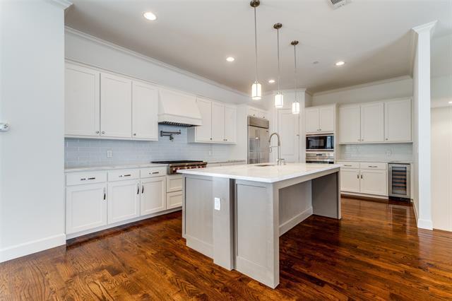 Building Photo - 3515 Normandy Ave