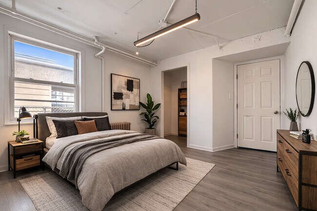 Building Photo - 4858 S Springfield Ave