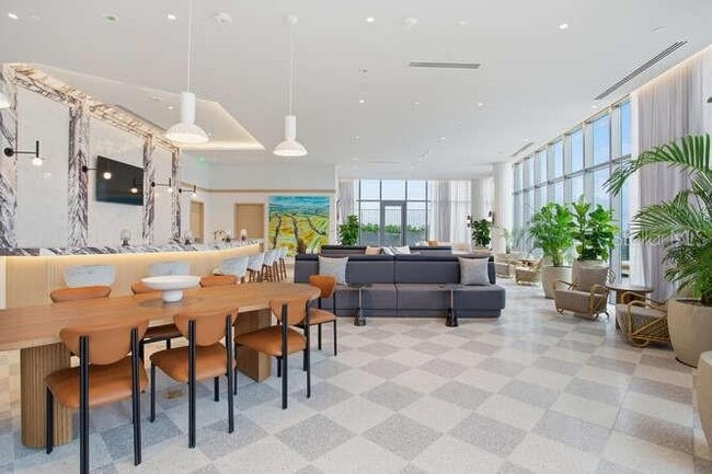 Building Photo - 3015 S Ysabella Ave