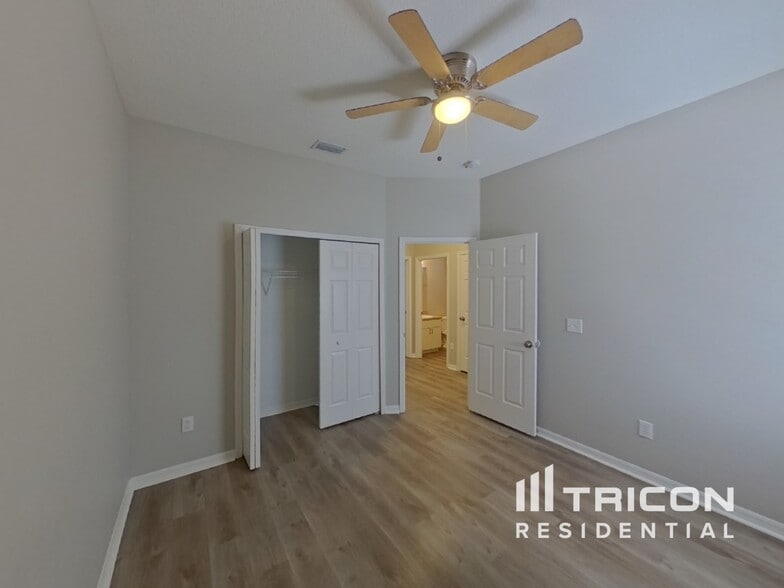 Building Photo - 6209 Crickethollow Dr