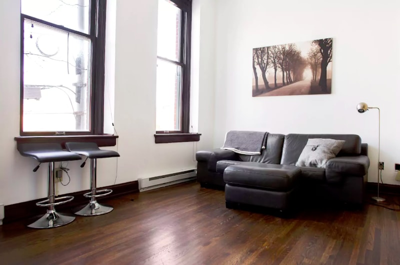 Primary Photo - 12 W Poplar Ave