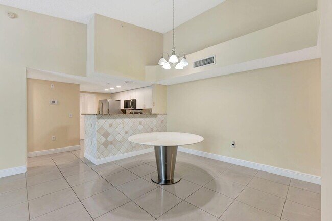 Building Photo - 5055 Wiles Rd