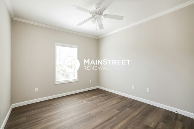 Building Photo - 4 Bedroom Pet-Friendly Home in North Port, FL with Main Street Renewal