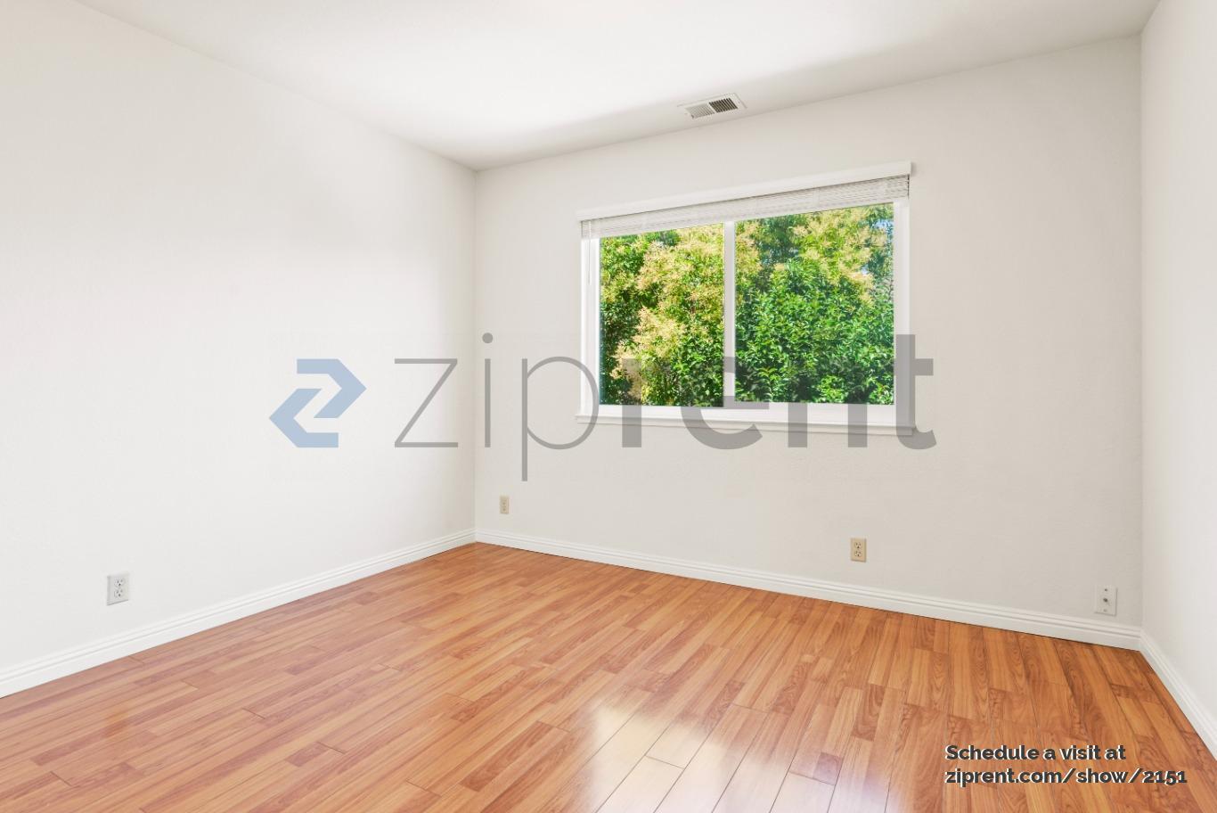 Building Photo - 1293 Laveille Ct