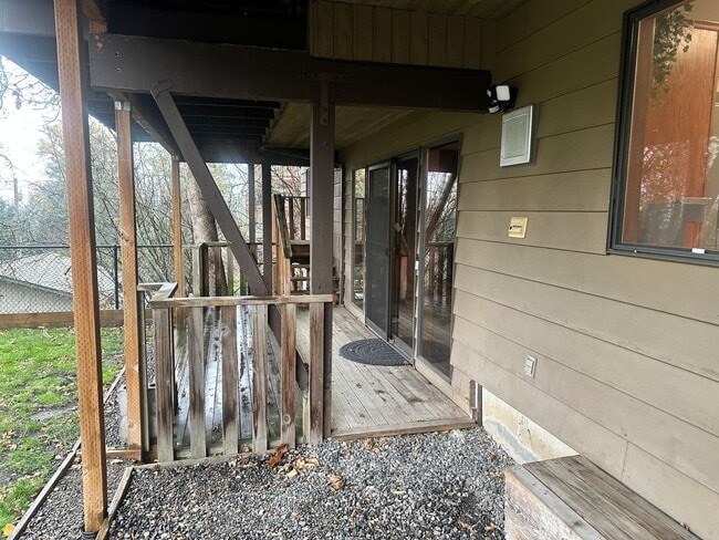 Building Photo - Super Comfortable Furnished Short term rental