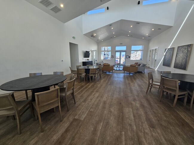 Building Photo - 13526 Maximus Dr