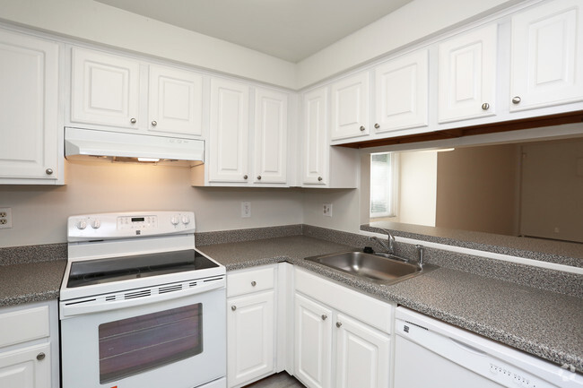 Kitchen - Summitwood Village