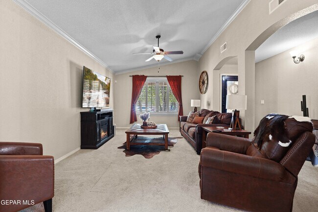 Building Photo - 11004 Ray Mena Ln