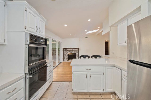 Building Photo - 6719 Sale Ave