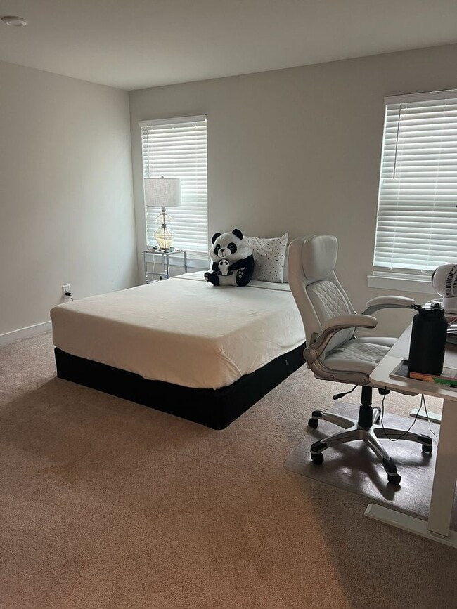 Building Photo - Elegant Home located in Union County with 5BR/4BA