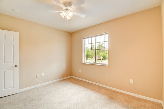 Building Photo - 6505 Emerald Dunes Dr